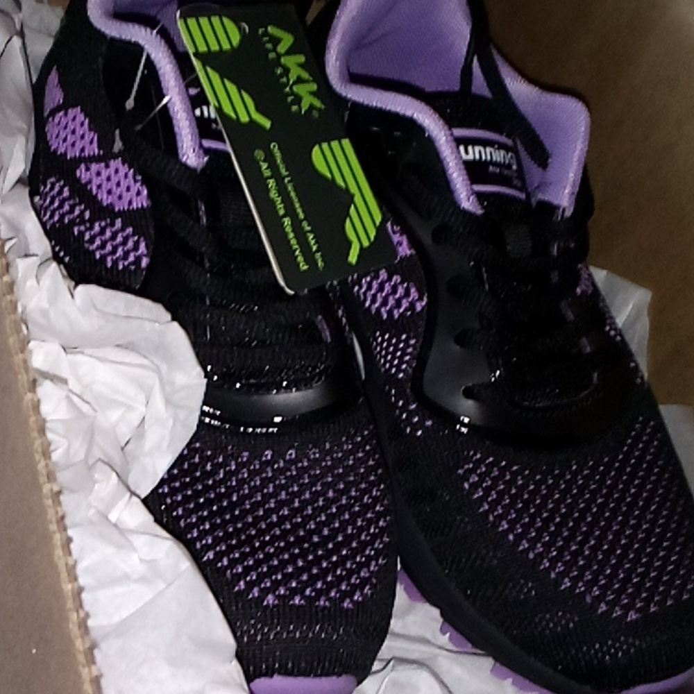 Shoes - Picture 2 of 2